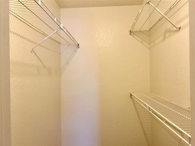 Building Photo - 411 Crestline Dr