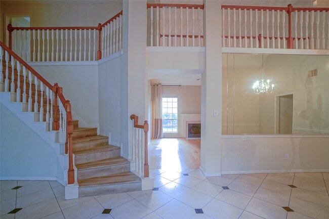 Building Photo - 5602 Whisper Ridge Dr