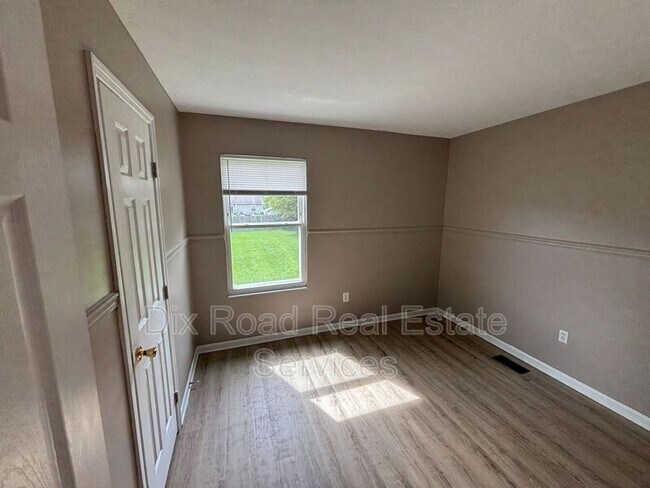 Building Photo - 307 Park Dr