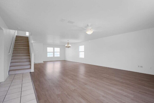Building Photo - Spacious 4-Bedroom Rental Home in Cibolo, ...