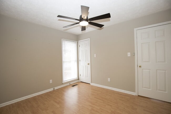 Building Photo - Charming 3 Bedroom Home in Pinehurst with ...