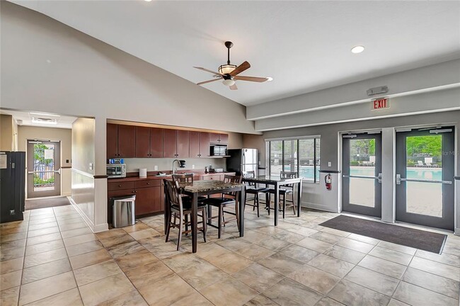 Building Photo - 3929 Washburn Pl