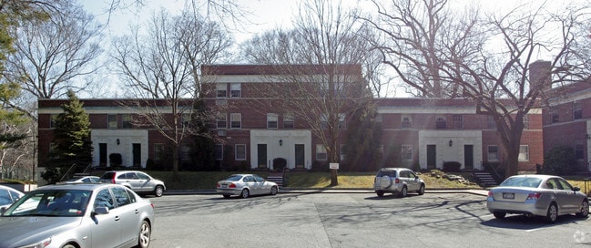Primary Photo - Brewster-Carver Apartments