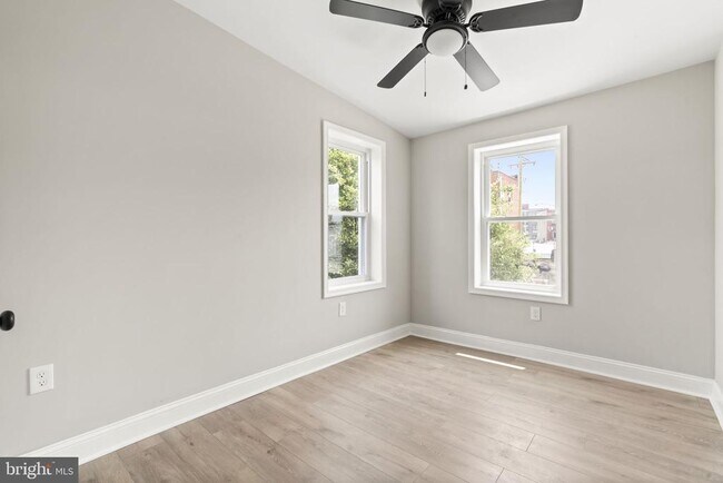 Building Photo - 2571 Coral St