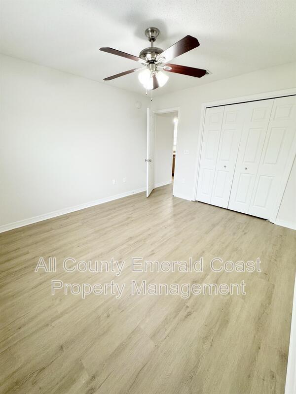 Building Photo - 293 Dahlquist Dr