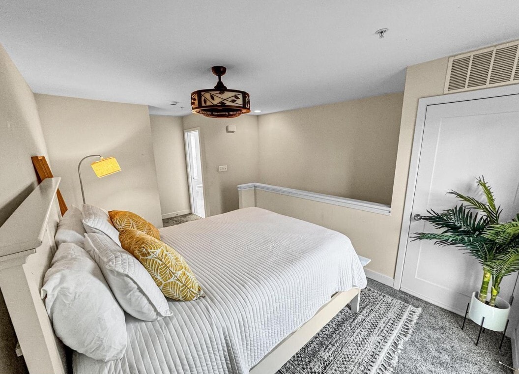 Building Photo - 5610 45th Ave