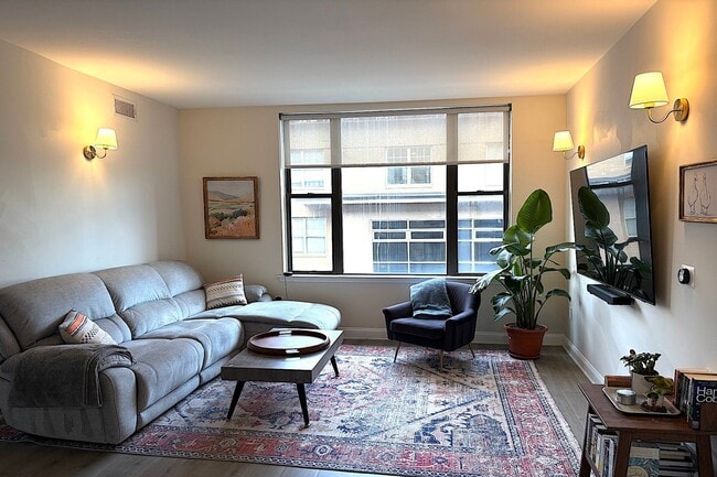 Building Photo - 4315 Park Ave