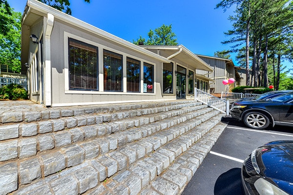 Building Photo - Linden Ridge