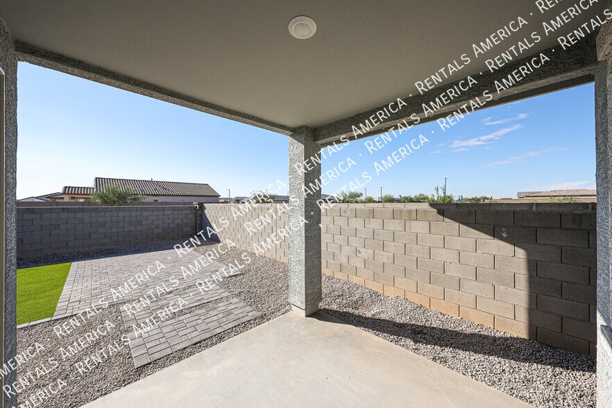 Building Photo - 15915 W Gray Fox Trl