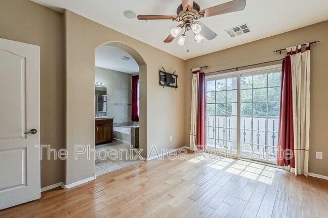 Building Photo - 885 S Osborn Ln