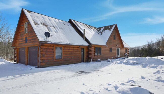 Building Photo - 241 Campbell Rd