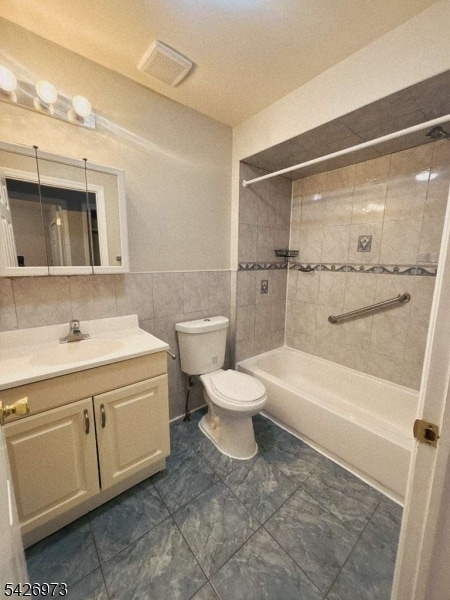 Building Photo - 415 S 8th St