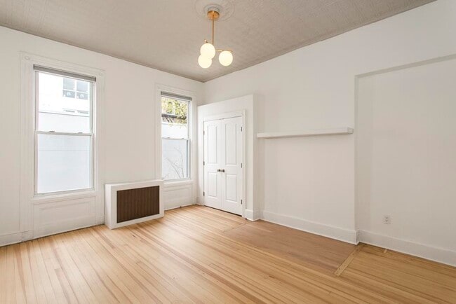 Building Photo - 339 Ogden Ave.