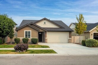 Building Photo - 3406 E Girdner Dr