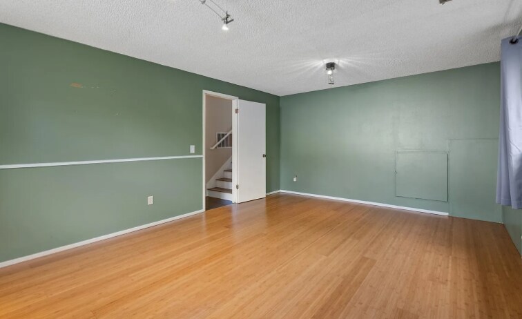 Building Photo - 9426 NE 137th St