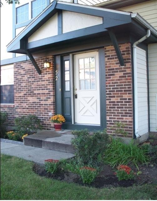 Primary Photo - Beautiful 2 bd 1 1/2 ba as soon as July 1 ...