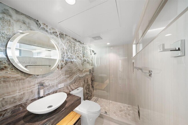 Building Photo - 5555 Collins Ave