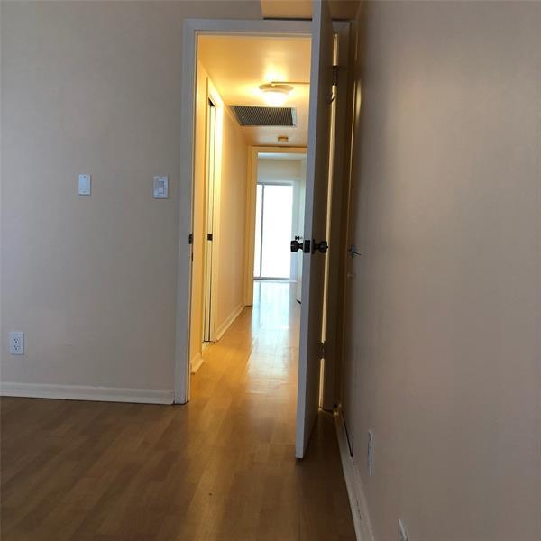 Building Photo - 2404 Antigua Cir