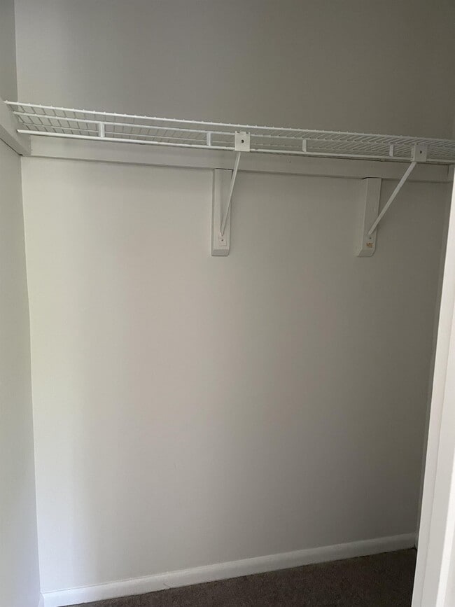 Building Photo - 158 Harvest Dr