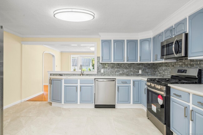 Building Photo - 20 Rosina Rd