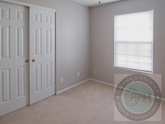 Building Photo - 3 Bedroom / 2 Bathroom House | Millard