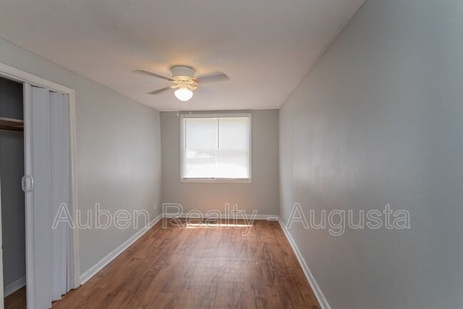 Building Photo - 3527 Bullock Ave