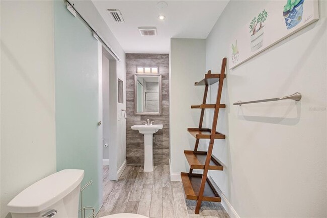 Building Photo - 1025 Wentworth Ct