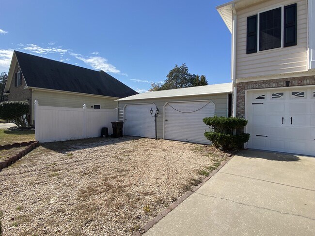 Building Photo - 109 Canyon Ct