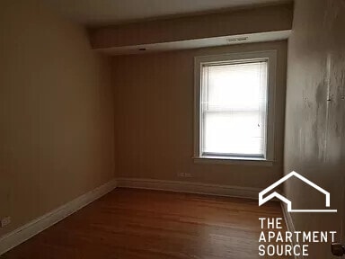 Building Photo - 2140 Clarence Ave