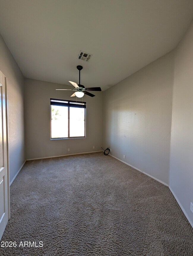 Building Photo - 2224 E Detroit St