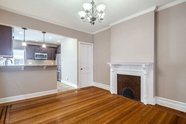 Building Photo - Three Bed Fairmount Townhome