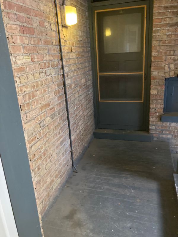 Building Photo - 1025 Dempster St