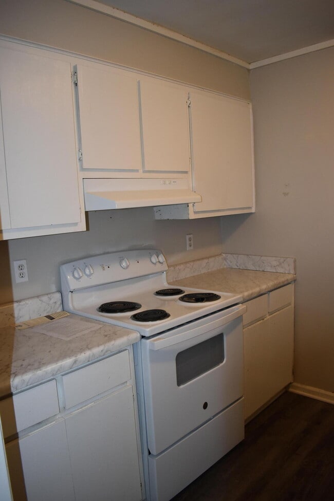 Building Photo - 135 Stoneybrooks Pl