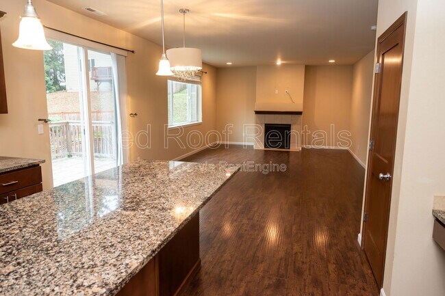 Building Photo - 4014 203rd St Ct E