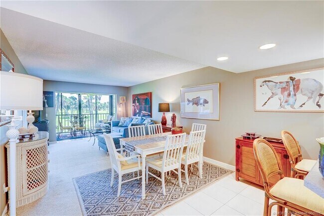 Building Photo - 5564 NE Gulfstream Way