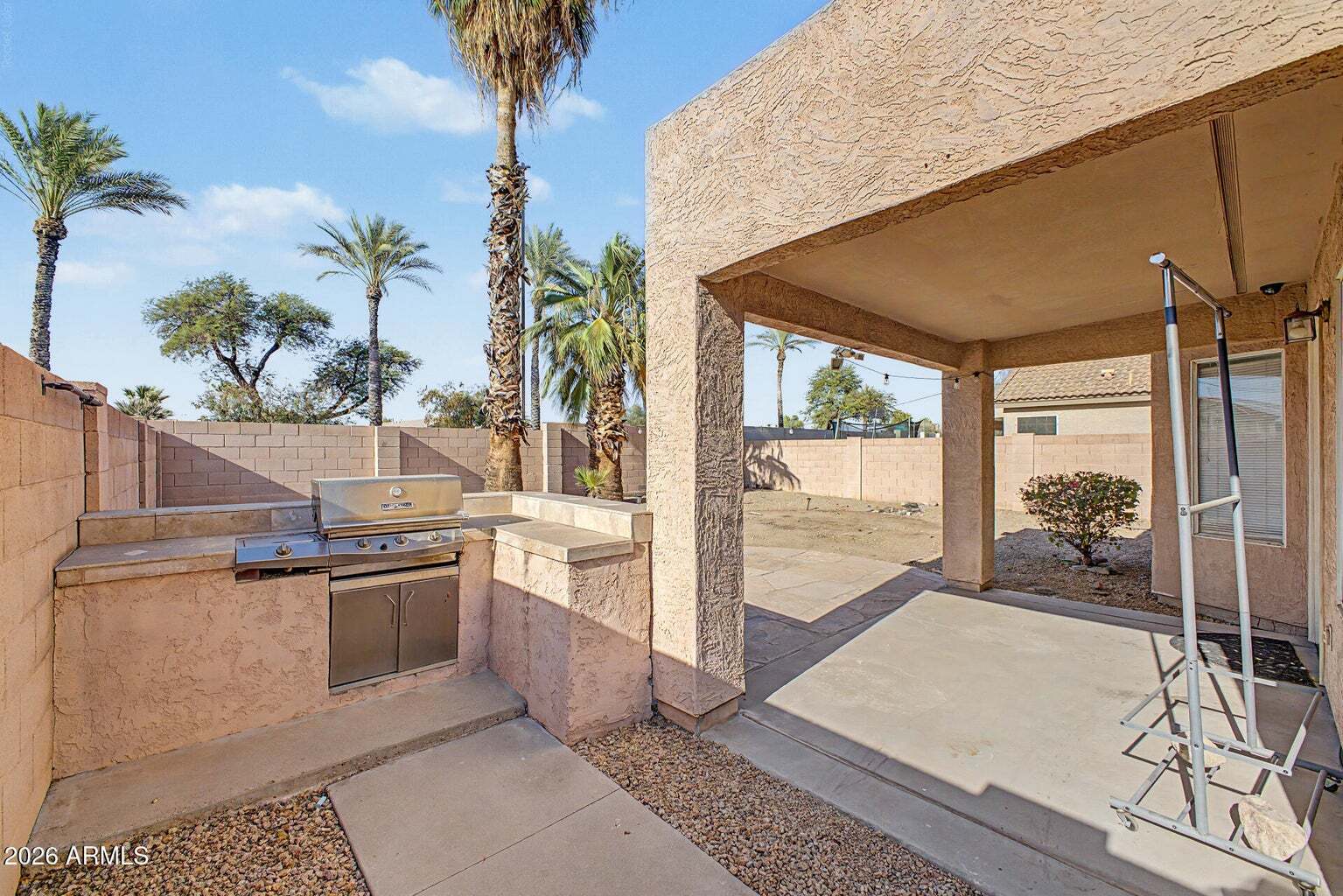Building Photo - 13166 W Cypress St