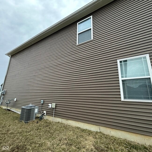 Building Photo - 1913 Downey Ln