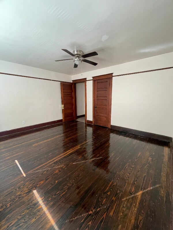 Building Photo - 22 Hendricks Pl