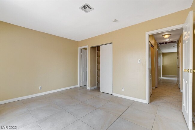 Building Photo - 4584 Armel Ct