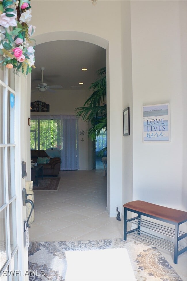 Building Photo - 16192 Parque Ln