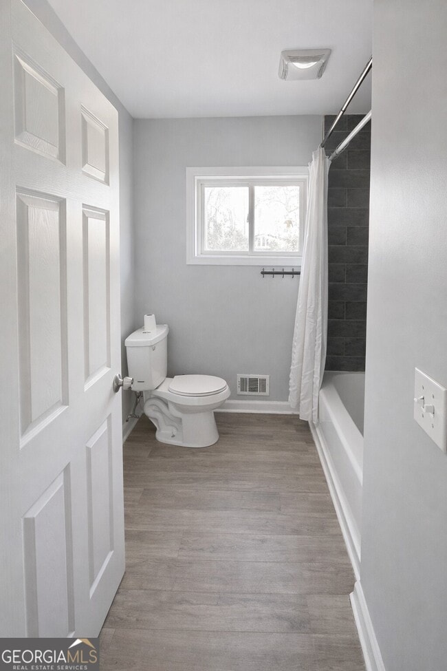 Building Photo - 5205 Heather Ln