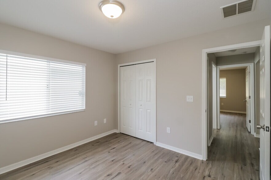 Building Photo - 30511 Midtown Ct