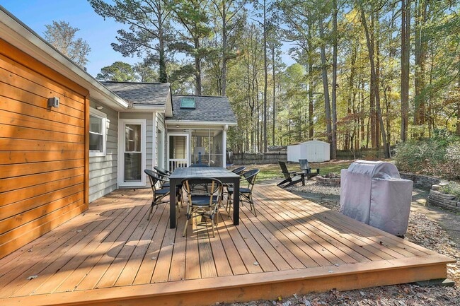 Building Photo - Charming Updated PTC Ranch just steps from...