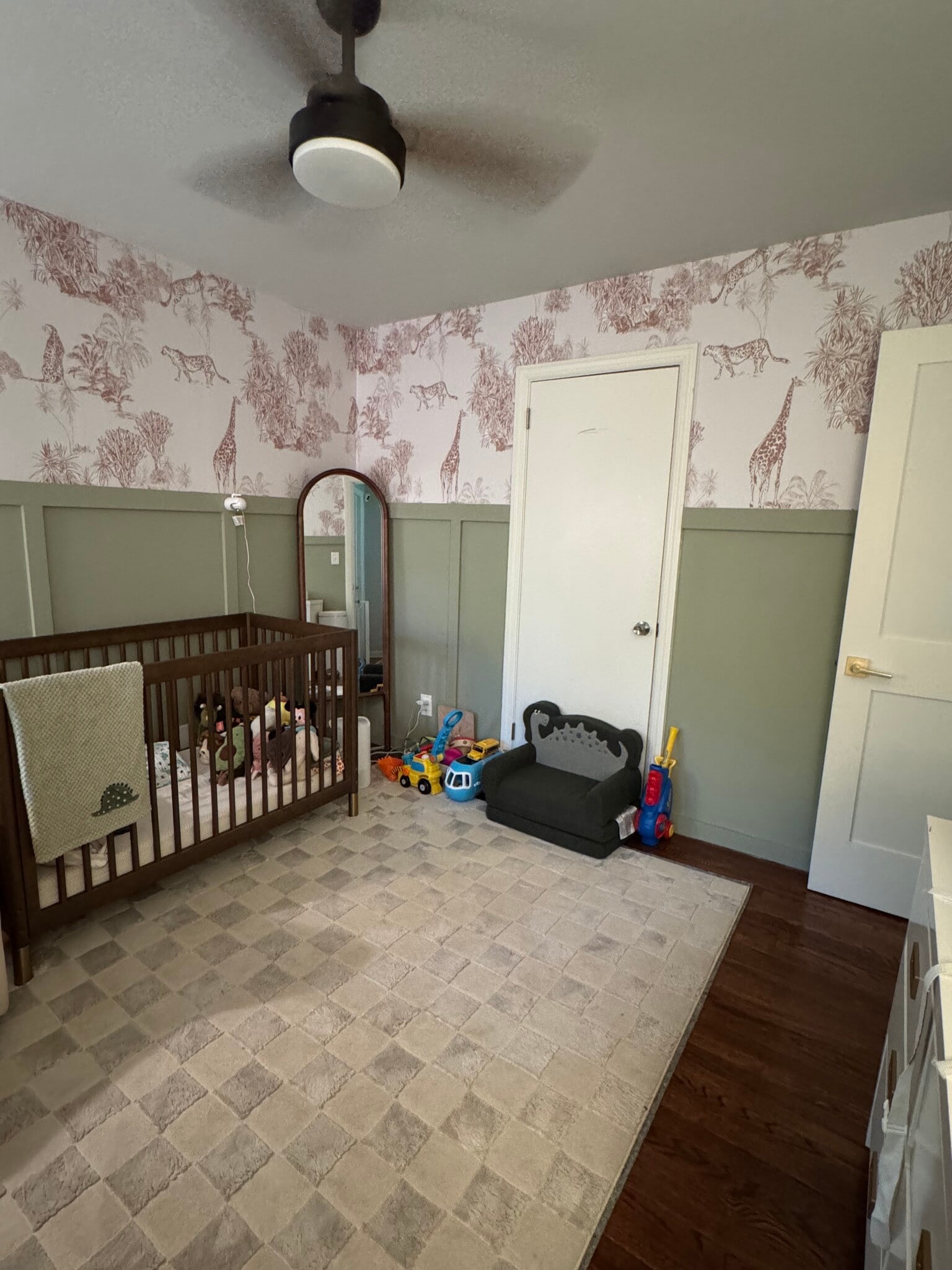 Building Photo - 2332 Tanglewood Cir NE