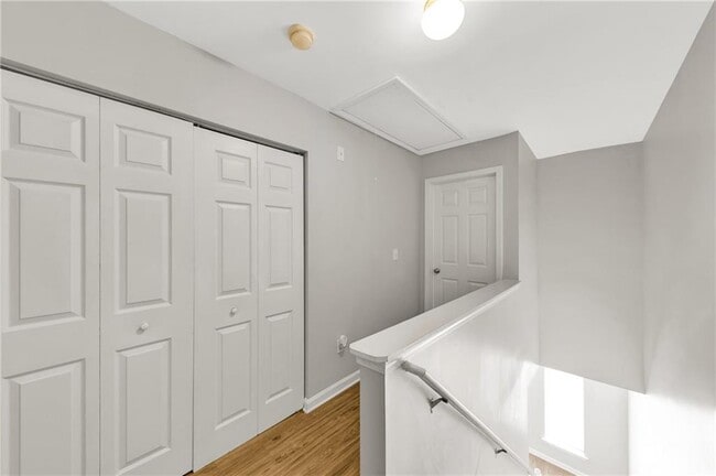 Building Photo - 3160 Mill Springs Cir NE