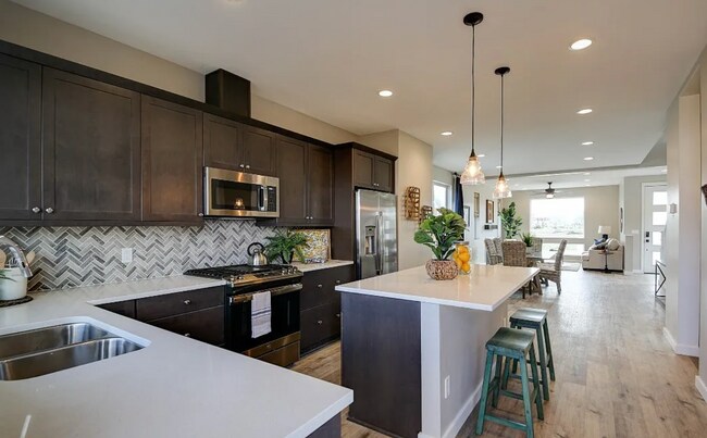 Building Photo - Spacious 3BR/2.5BA Home in Quiet Bozeman Neighborhood