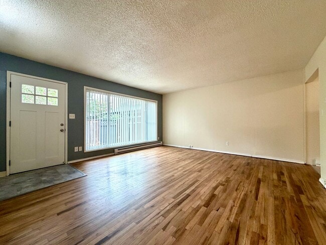 Building Photo - 4624 SE 29th Ave