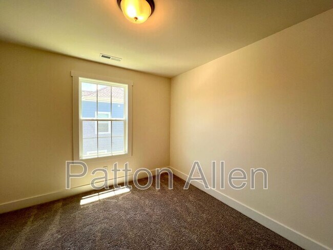 Building Photo - 117 N Christie Ct