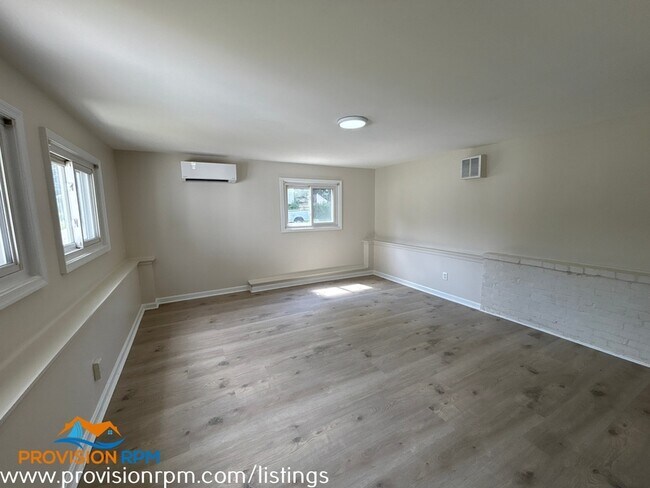 Building Photo - 50 Baldy Ave