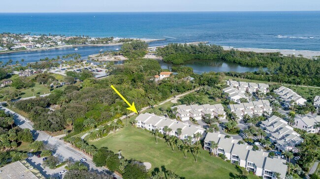 Building Photo - 4409 Fairway Dr N